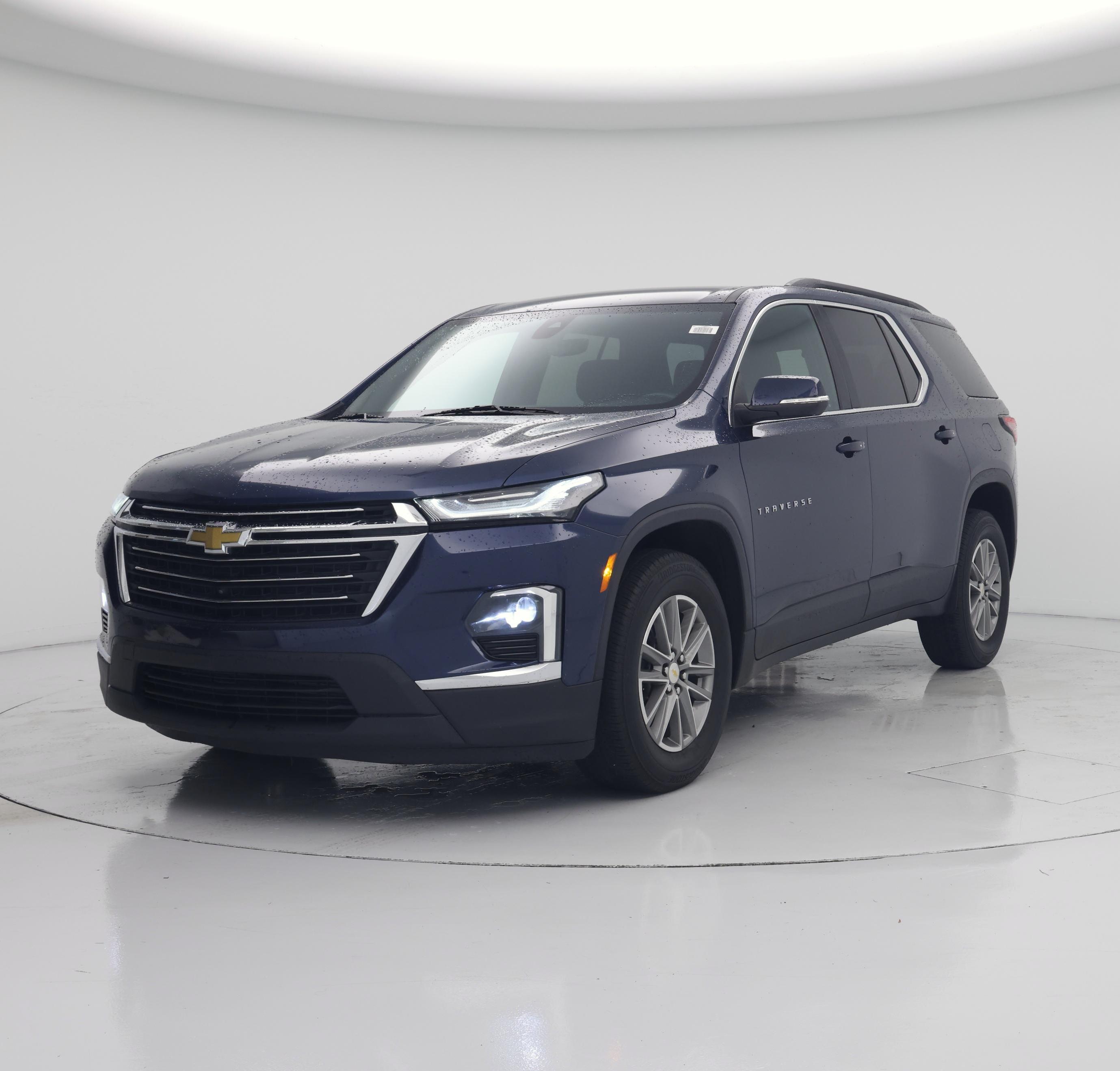 Thumbnail: 2023 Chevrolet Traverse - 4