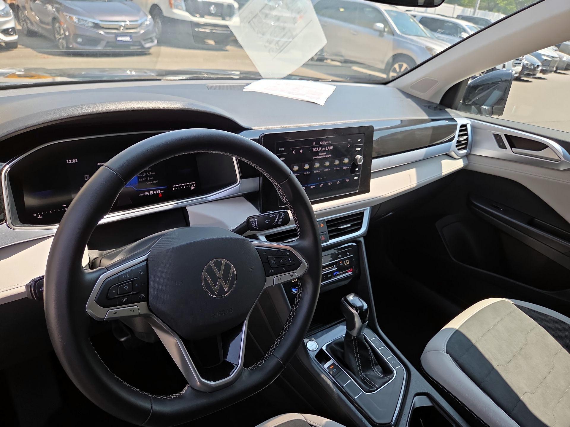 Thumbnail: 2025 Volkswagen Taos - 9