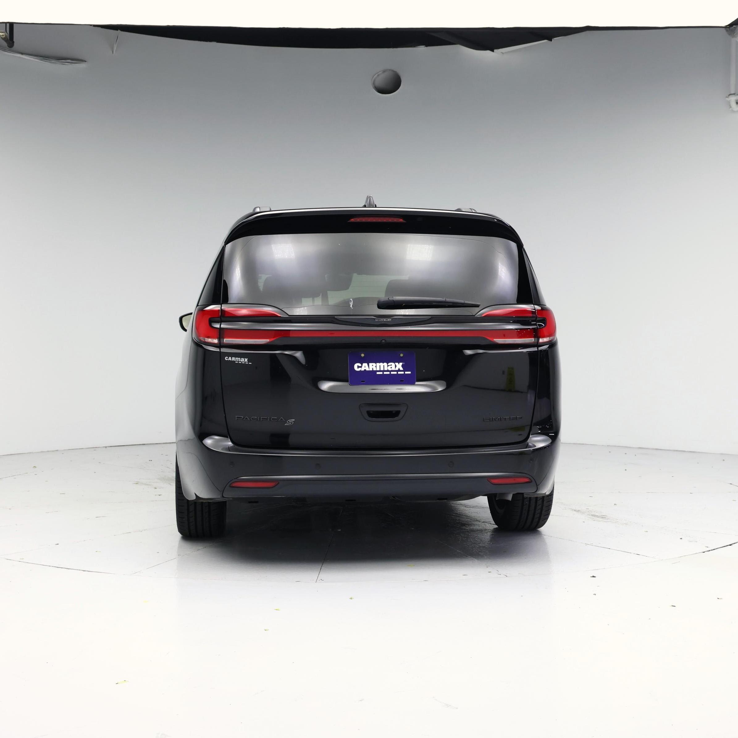 Thumbnail: 2025 Chrysler Pacifica - 6