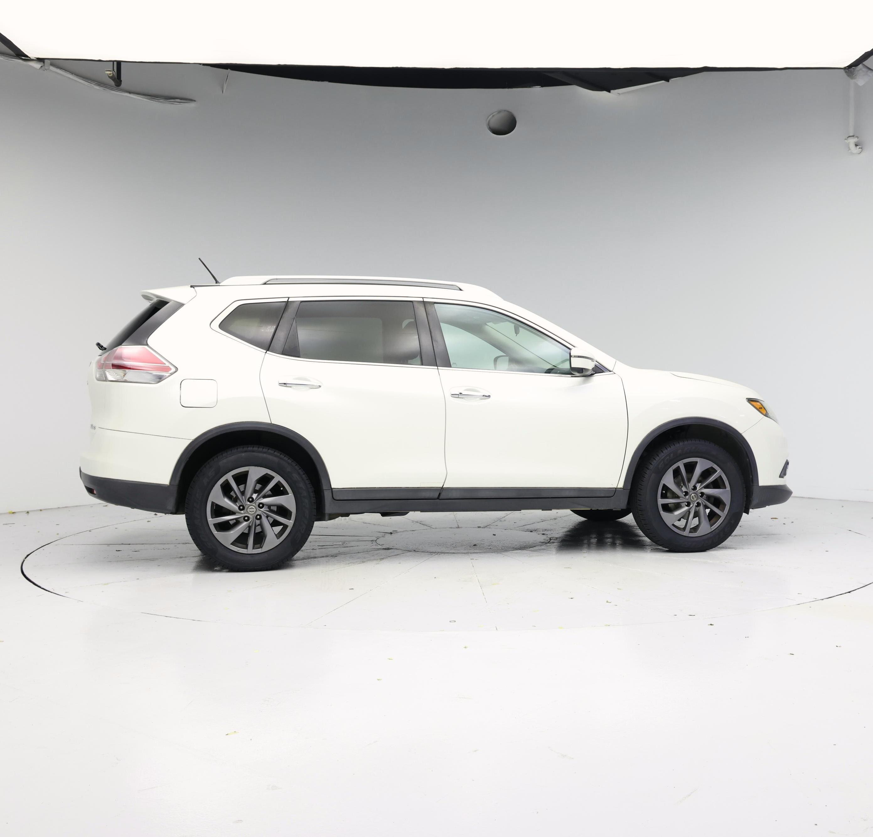 Thumbnail: 2016 Nissan Rogue - 7