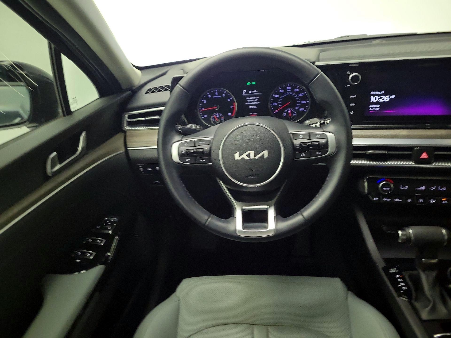 Thumbnail: 2023 Kia K5 - 10