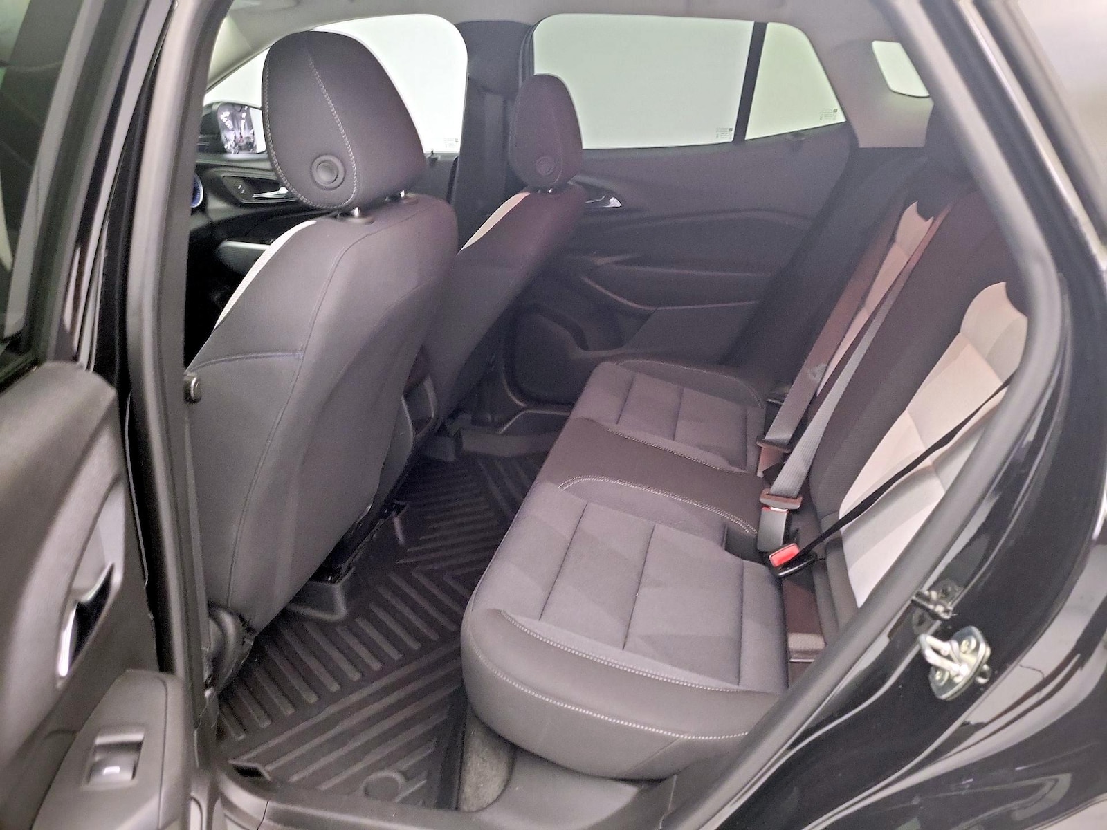 2024 Chevrolet Trax LS - Photo 20