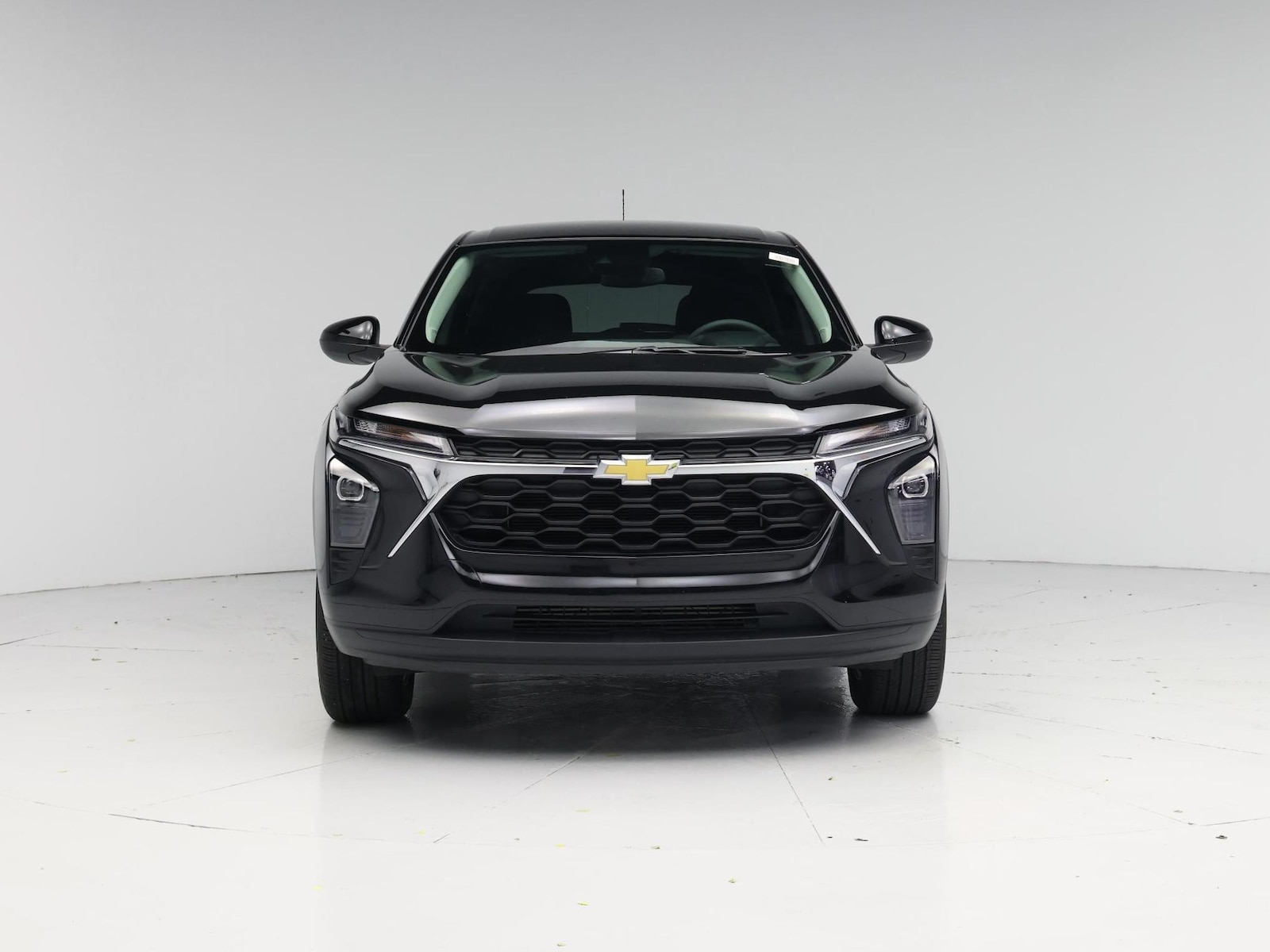 2024 Chevrolet Trax LS - Photo 6