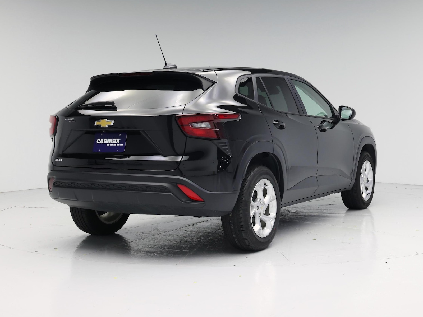 2024 Chevrolet Trax LS - Photo 9