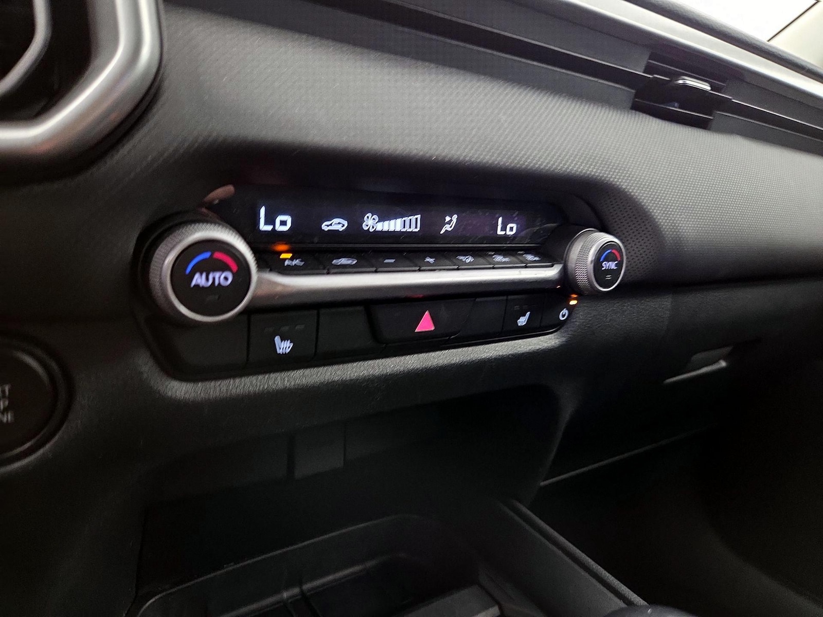 2025 Mazda CX-50 Premium - Photo 17