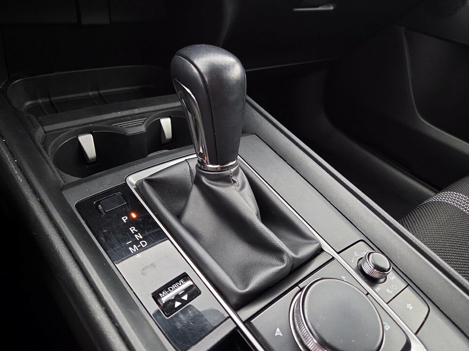 2025 Mazda CX-50 Premium - Photo 18