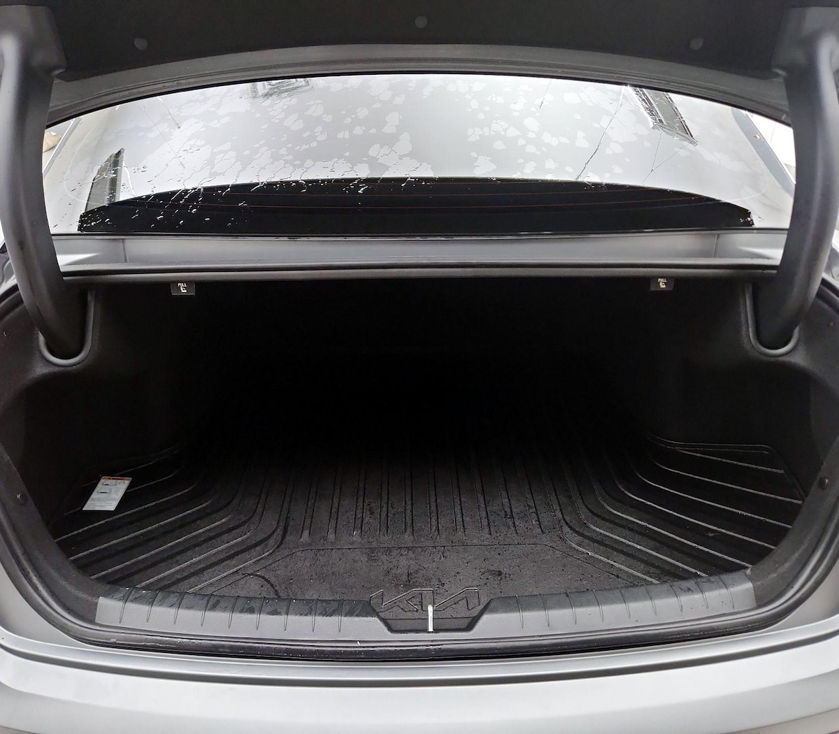 Trunk/Cargo (Seats Up)