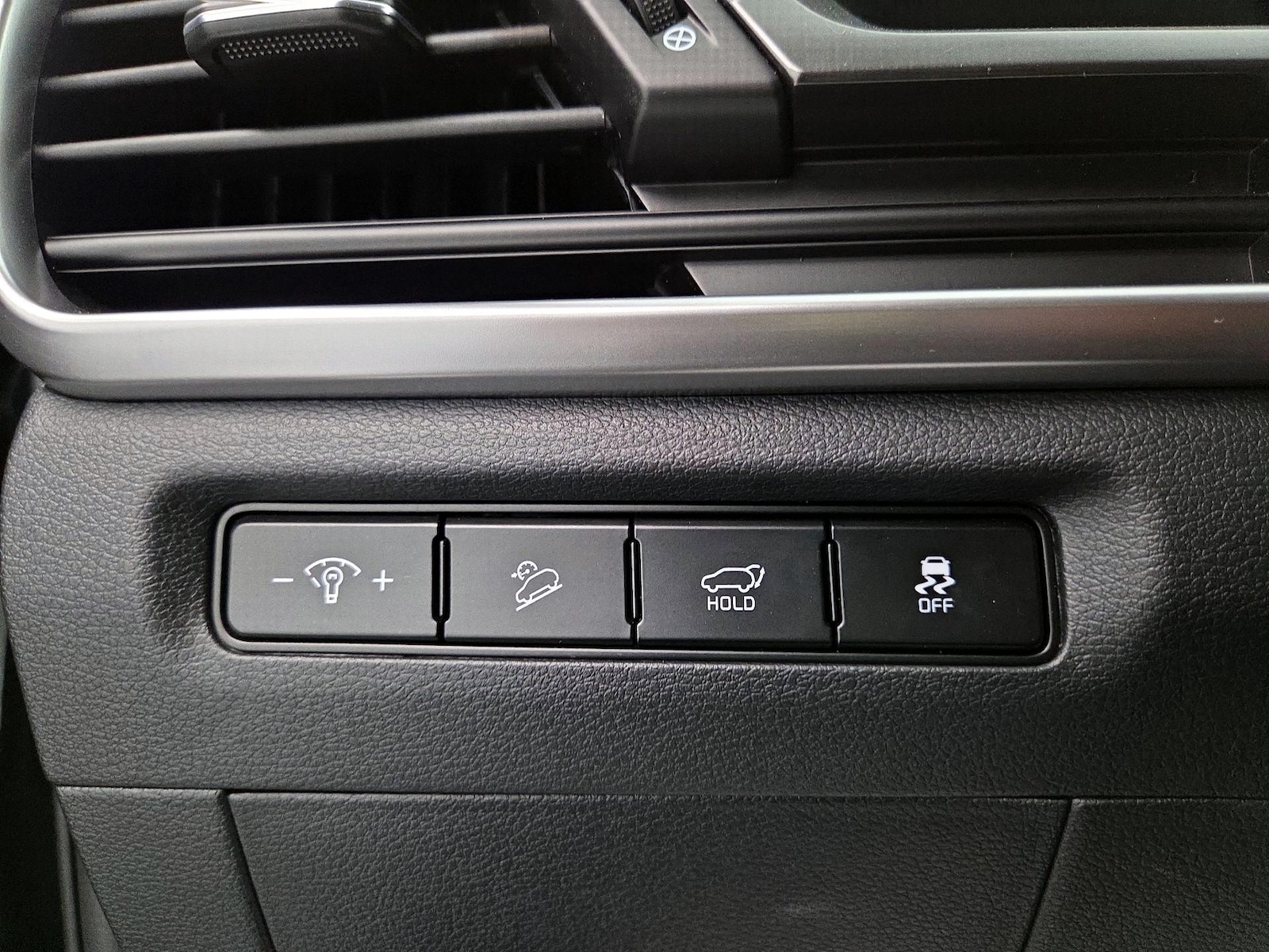 2025 Kia Telluride S - Photo 14