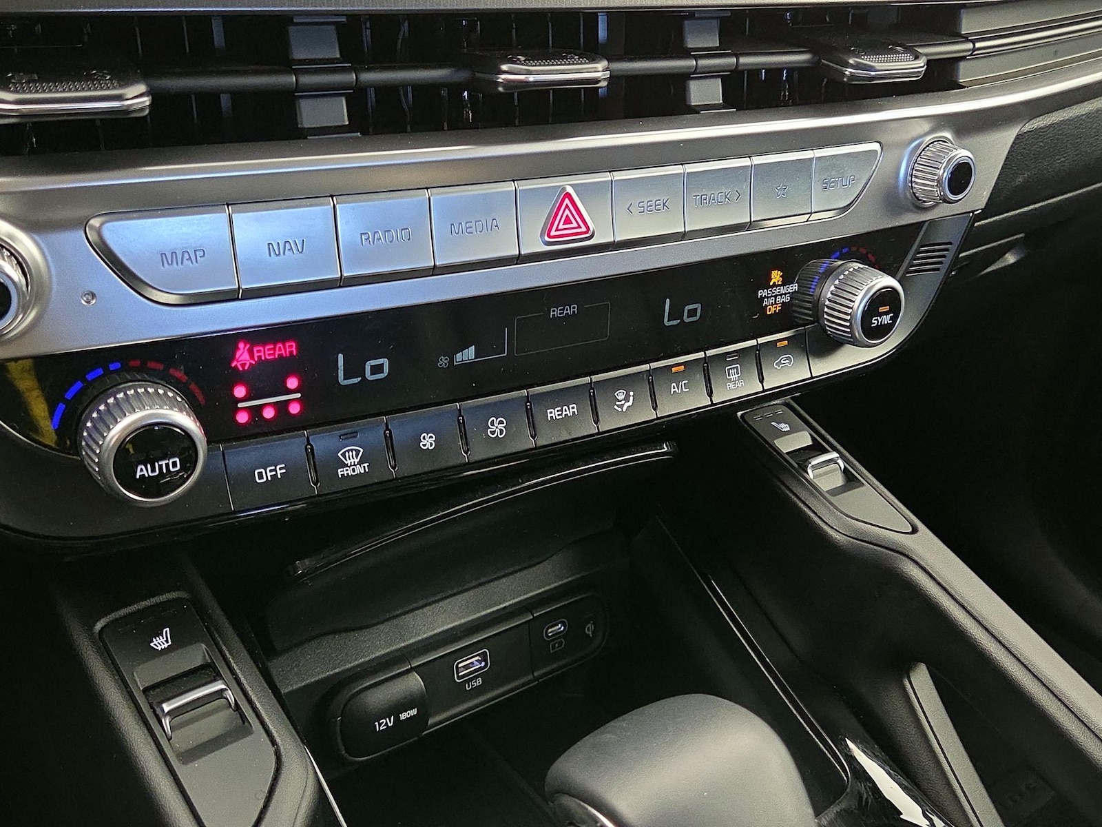 2025 Kia Telluride S - Photo 18