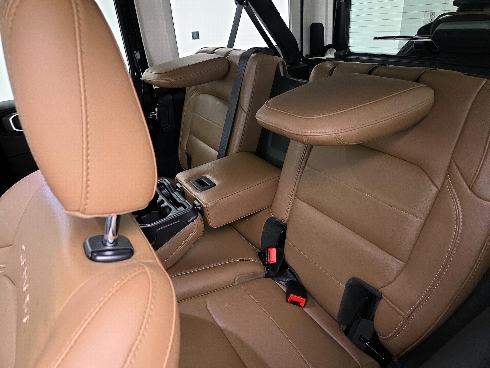 2021 Jeep Wrangler Unlimited Sahara - Photo 20