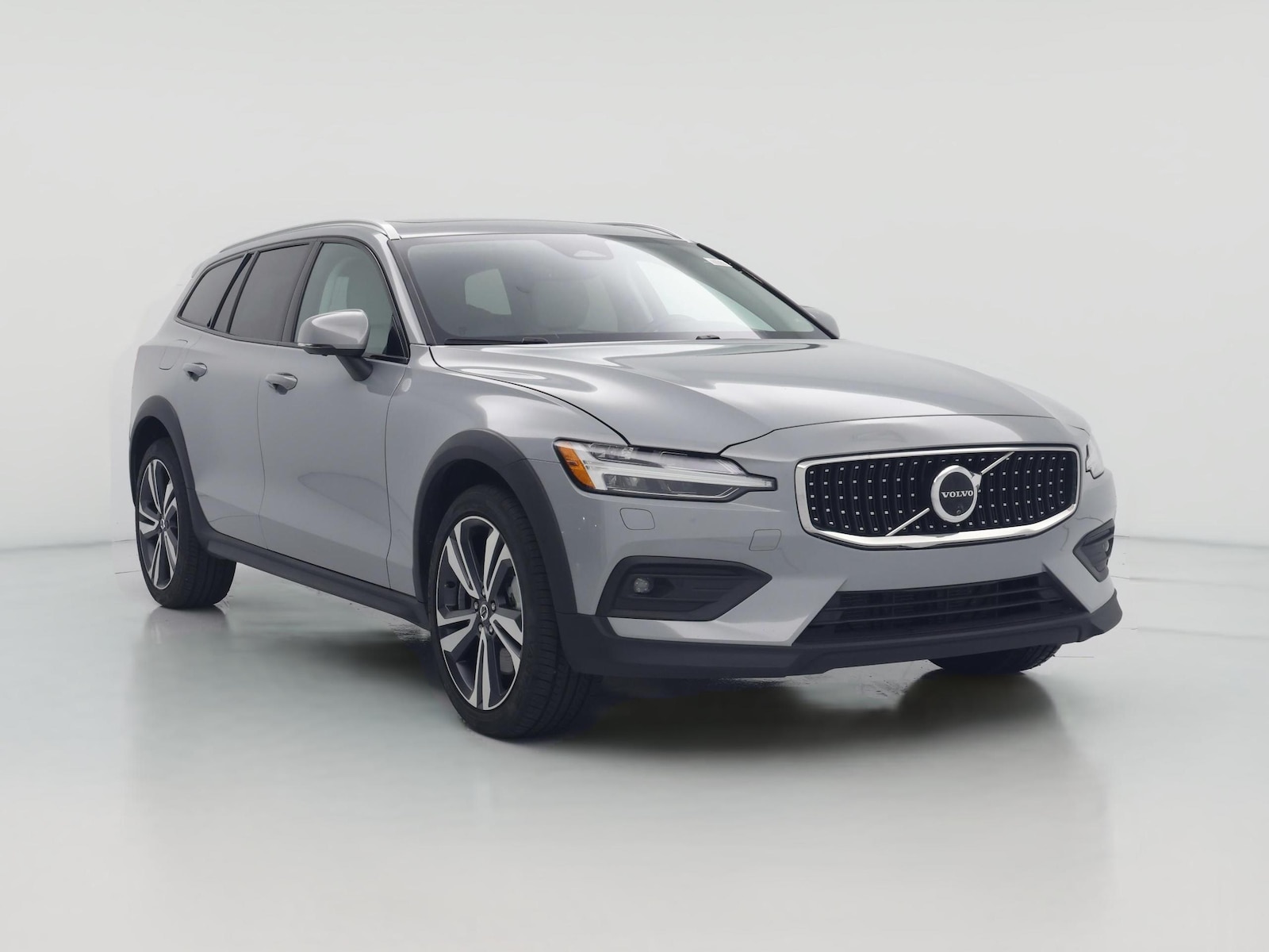 2025 Volvo V60 Cross Country