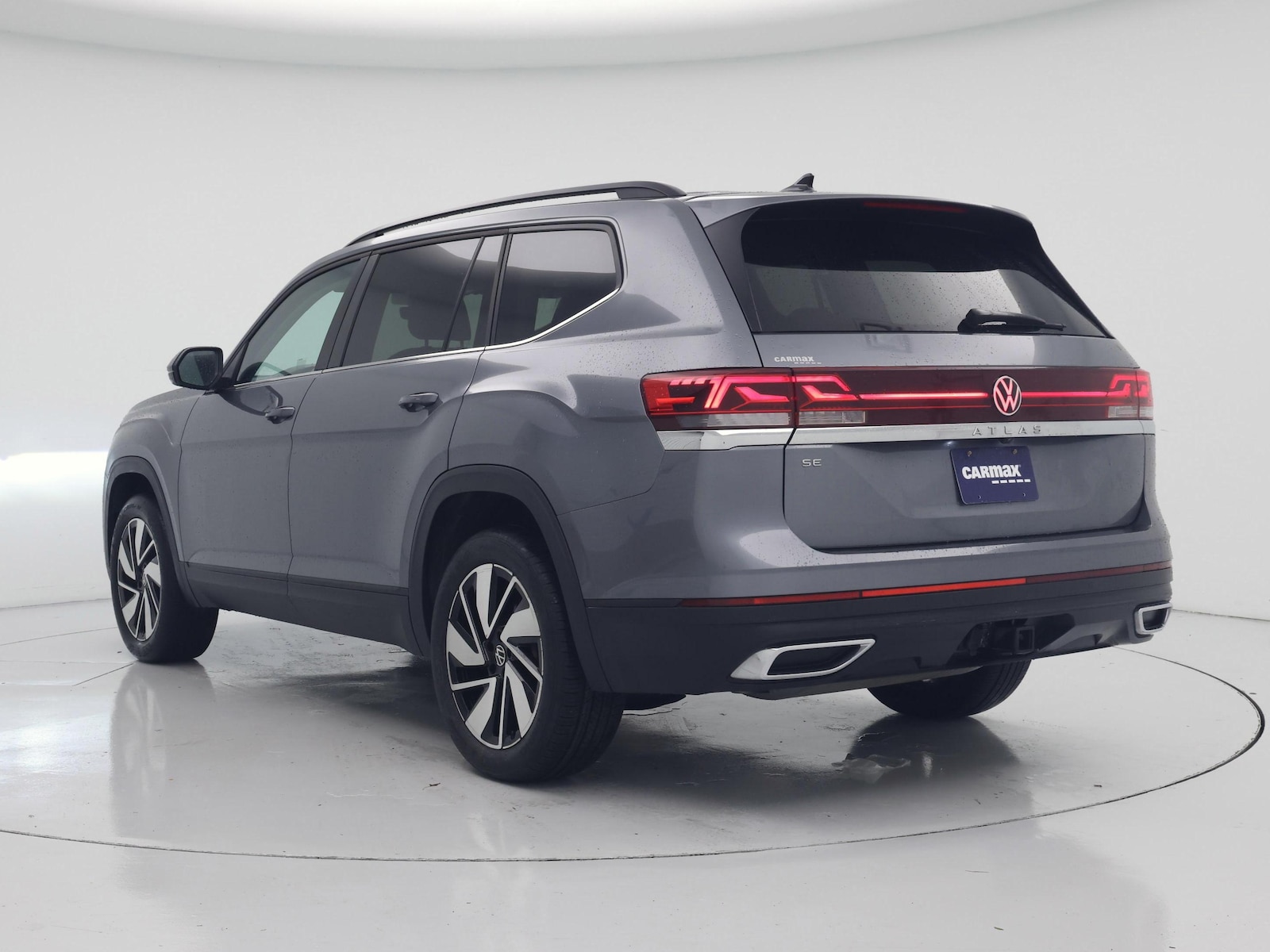 2025 Volkswagen Atlas SE w/Tech - Photo 3