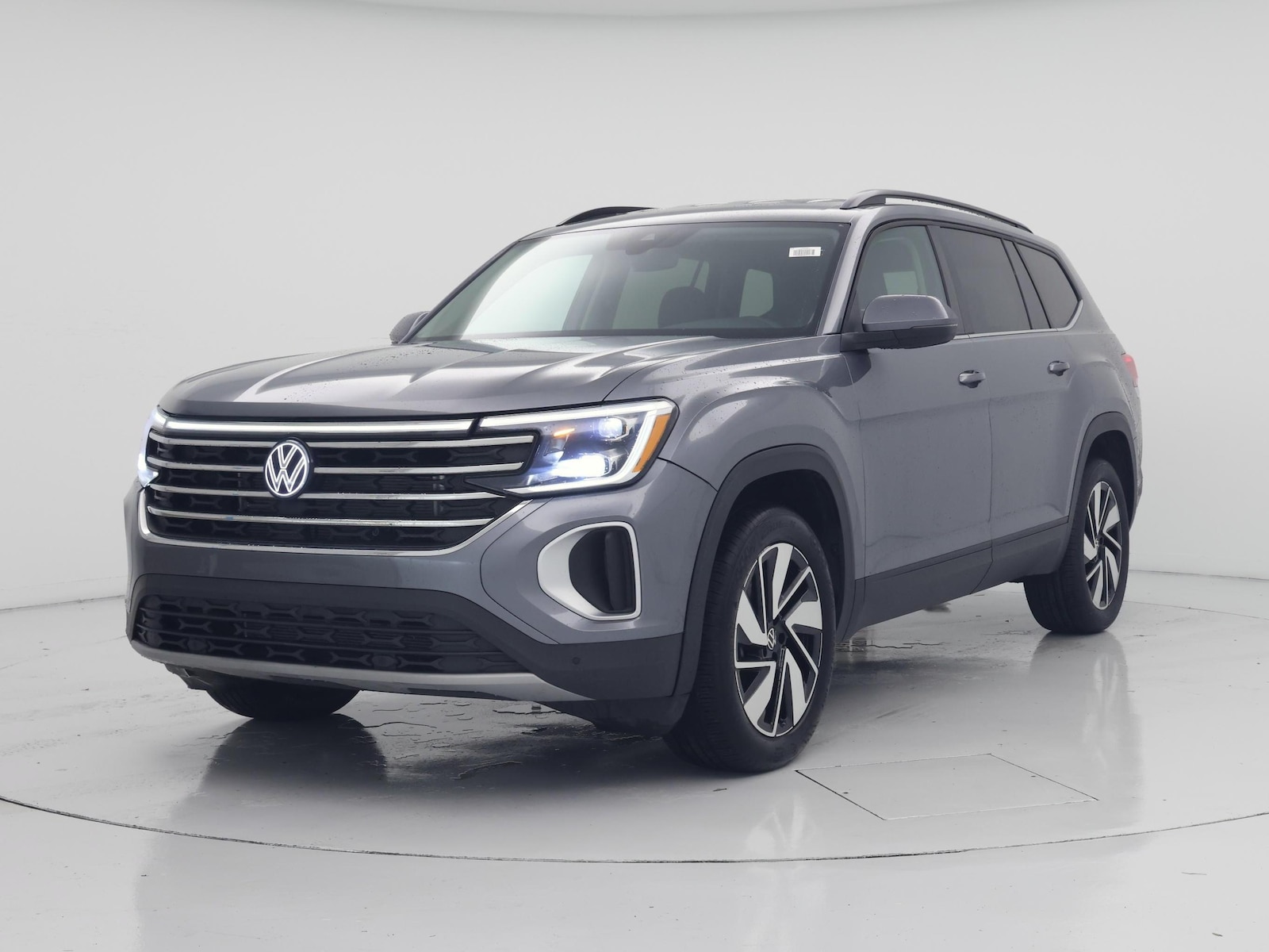 2025 Volkswagen Atlas SE w/Tech - Photo 5
