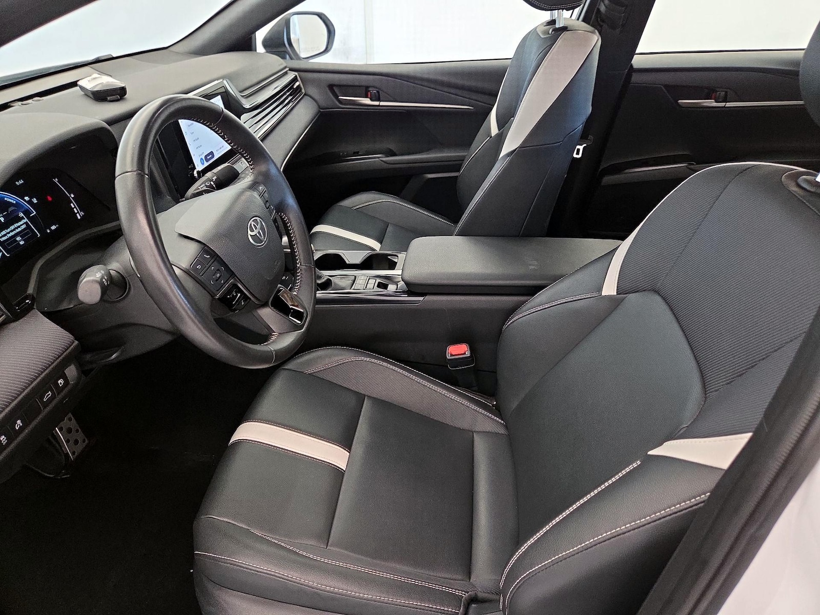 Power Seat(s) & Side Airbags