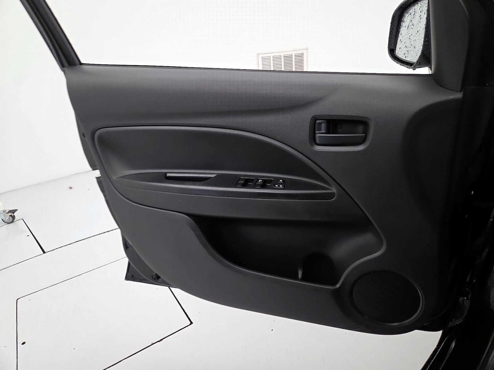 2024 Mitsubishi Mirage ES - Photo 13