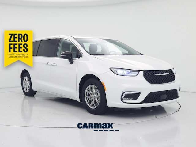 White 2024 Chrysler Pacifica Minivan Front-Wheel Drive Automatic