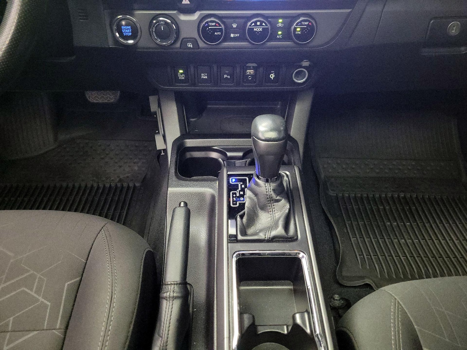 2016 Toyota Tacoma TRD Sport - Photo 19
