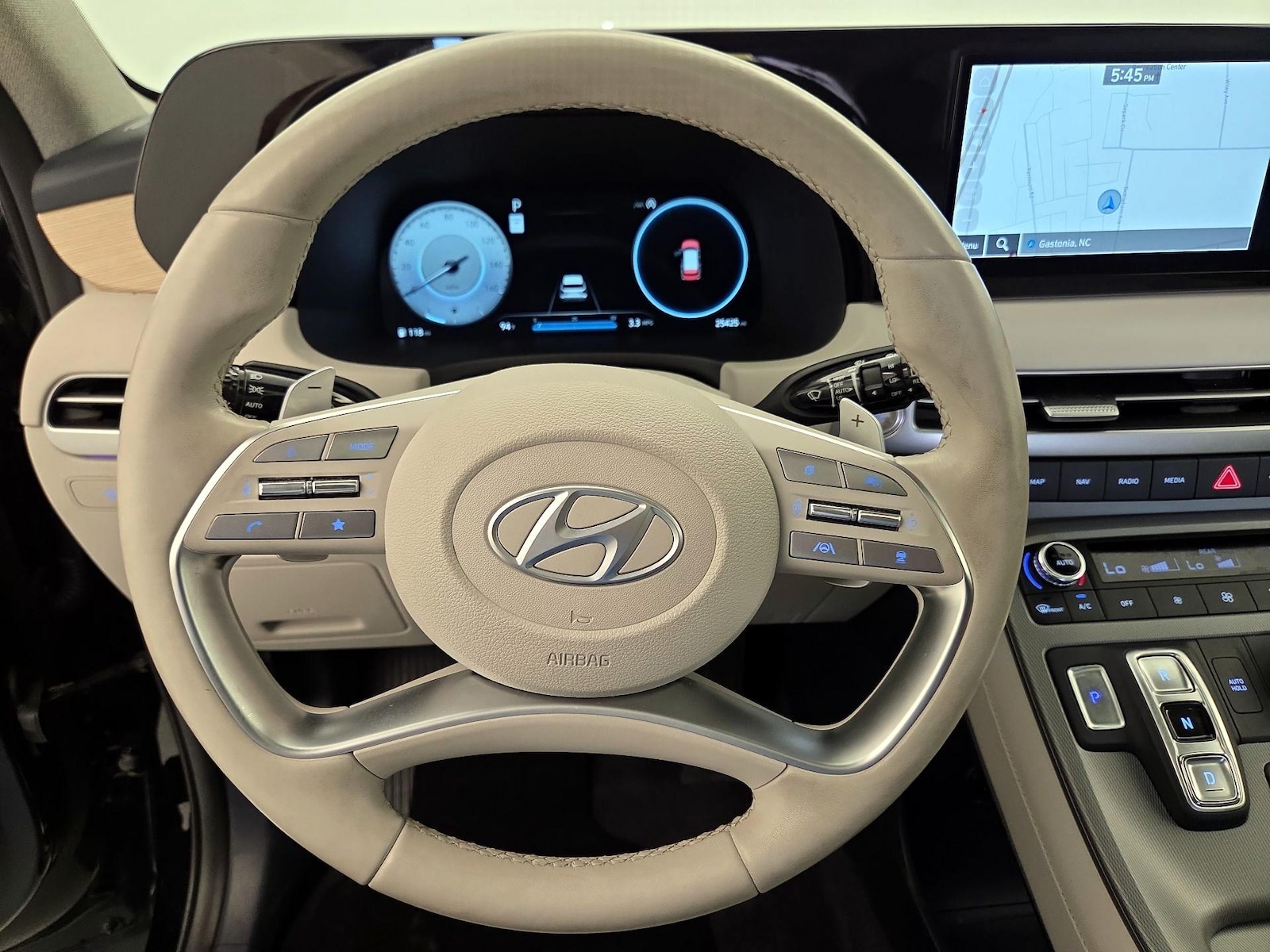 2025 Hyundai Palisade Limited - Photo 11