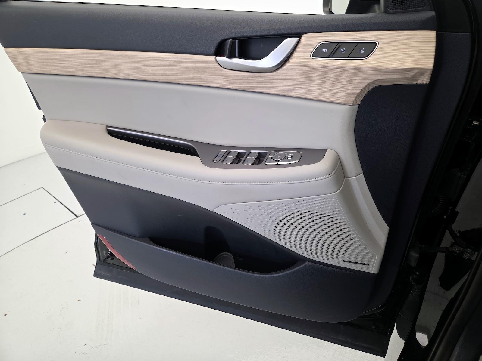 2025 Hyundai Palisade Limited - Photo 13