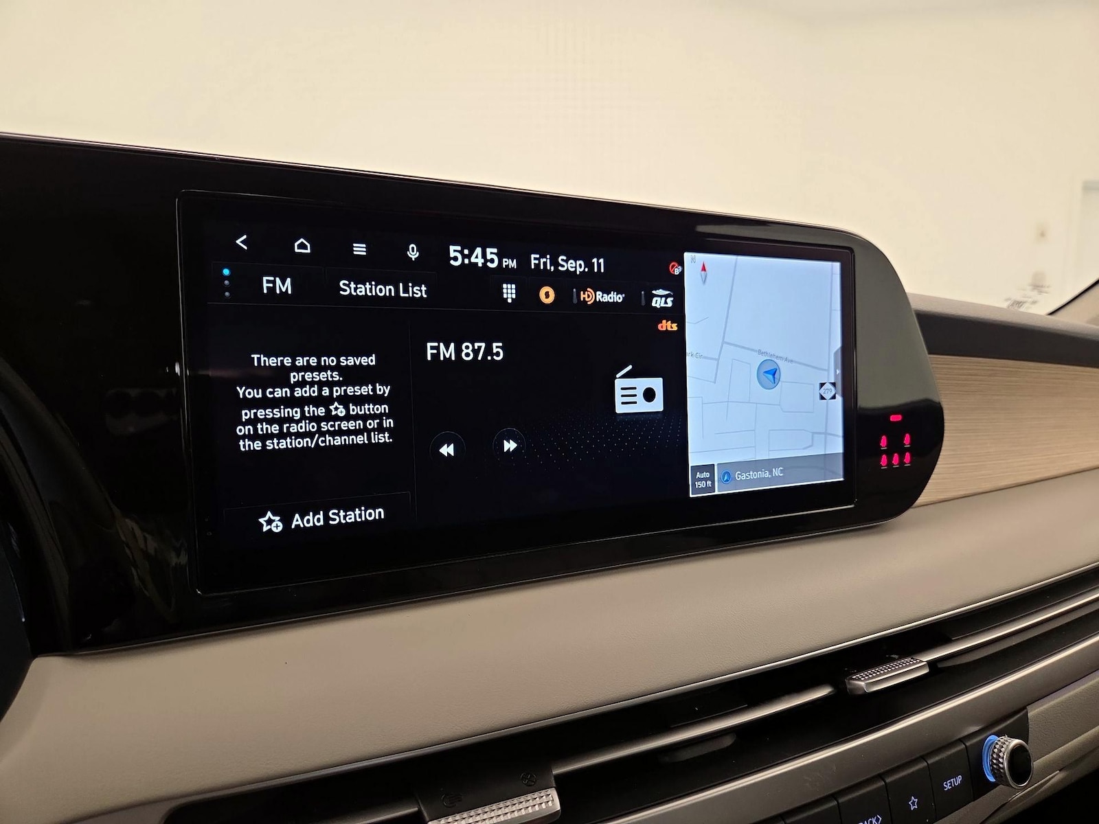 2025 Hyundai Palisade Limited - Photo 17