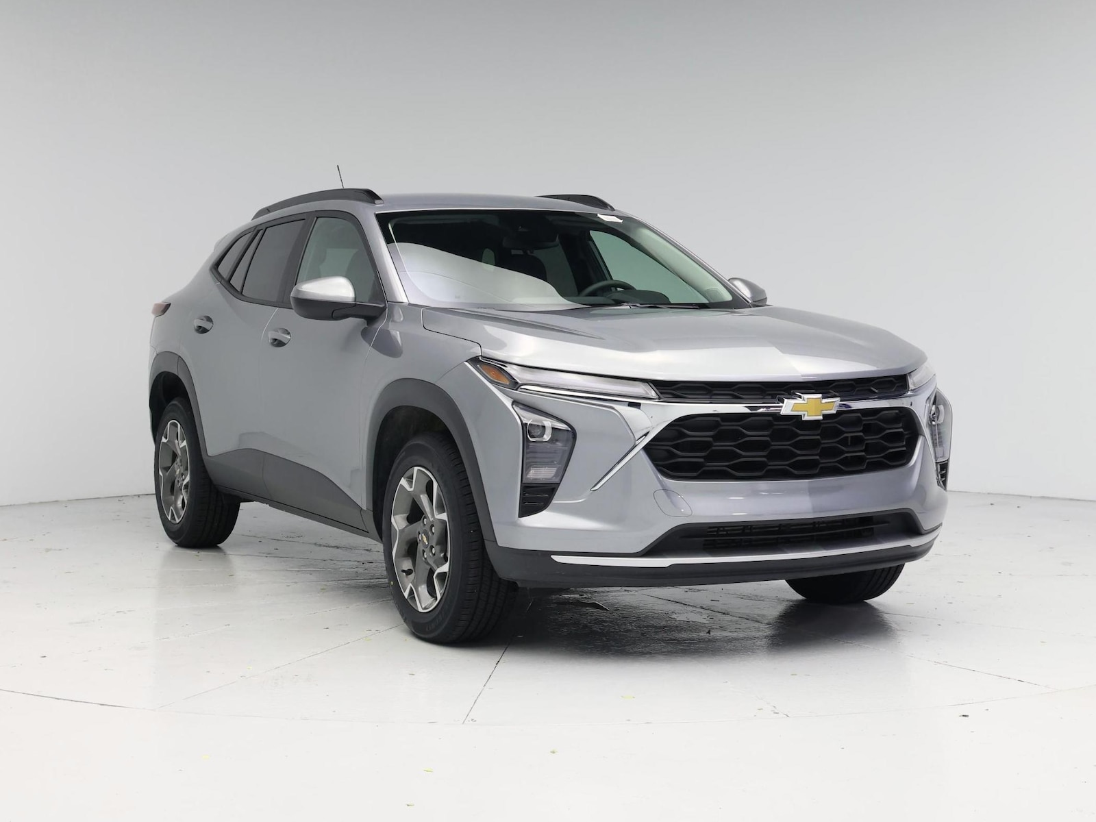 2025 Chevrolet Trax LT - Photo 2