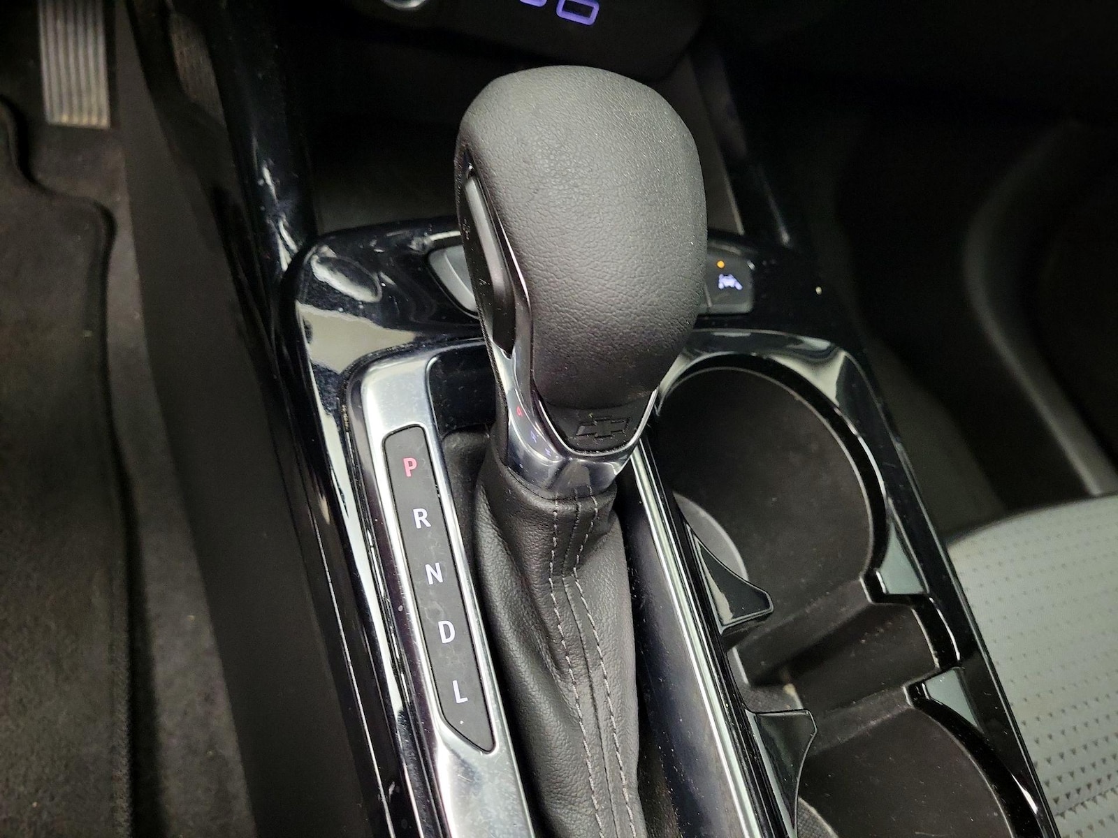 2025 Chevrolet Trax LT - Photo 18