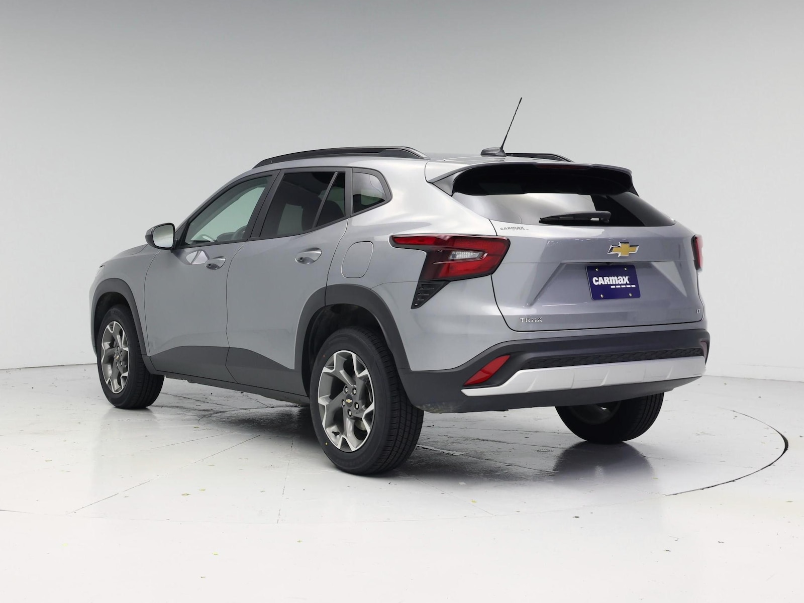 2025 Chevrolet Trax LT - Photo 3