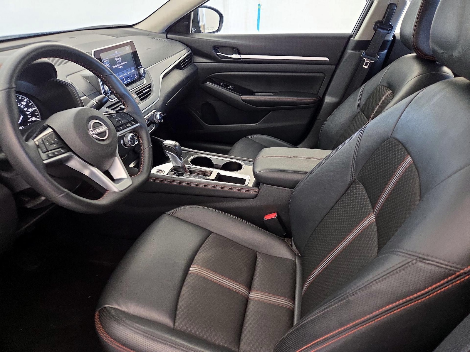 Power Seat(s) & Side Airbags
