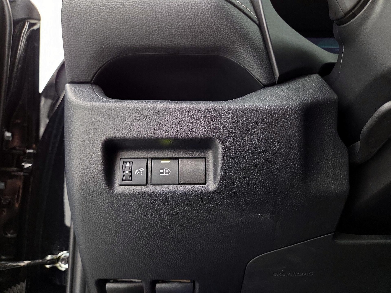 2025 Toyota RAV4 LE - Photo 14