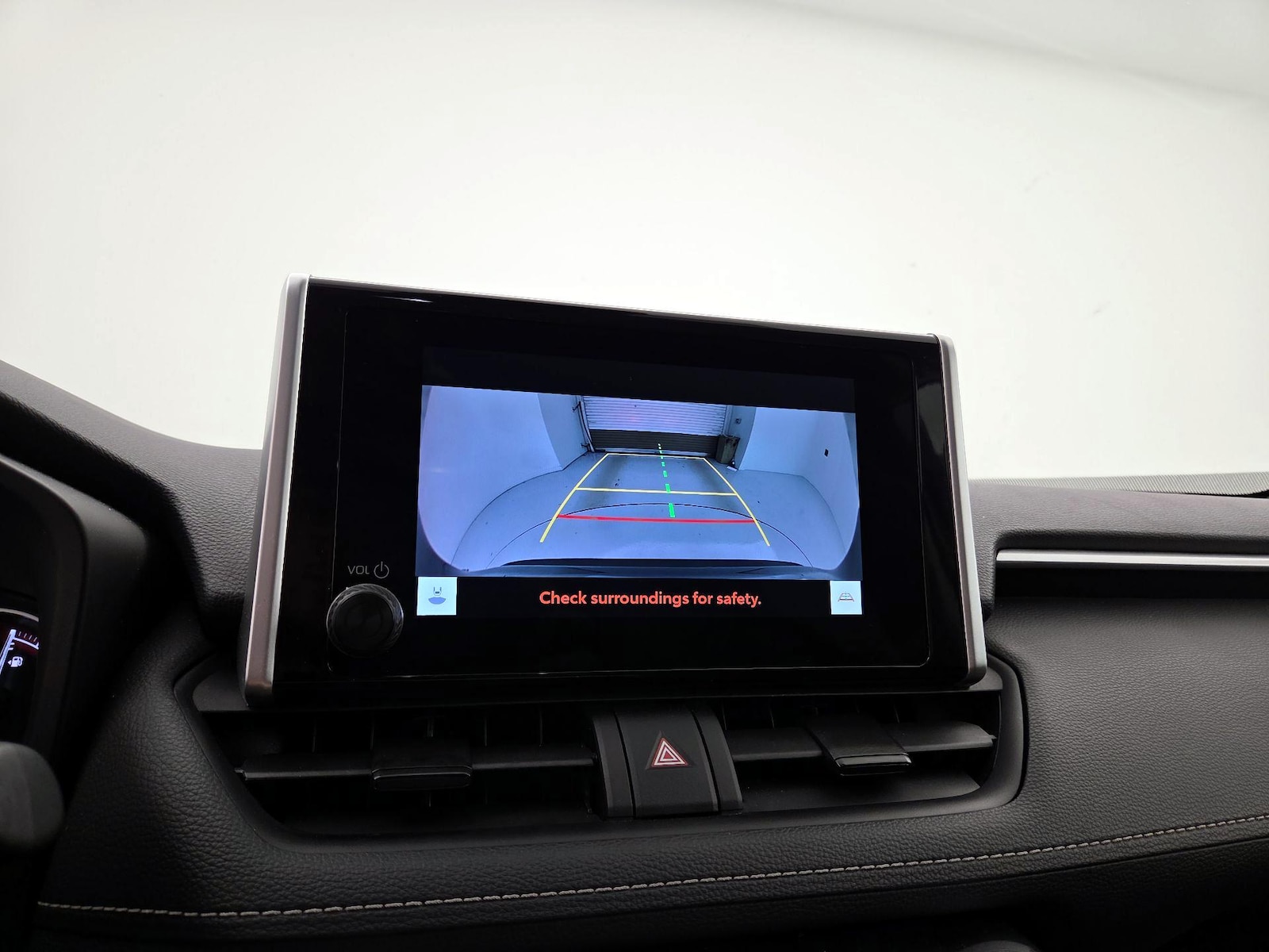 2025 Toyota RAV4 LE - Photo 15