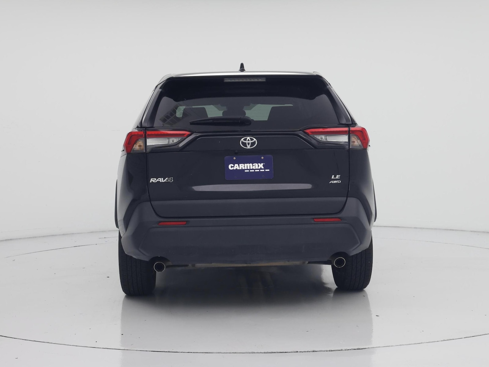 2025 Toyota RAV4 LE - Photo 7