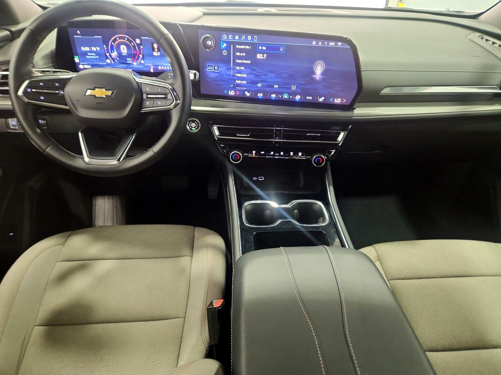 2026 Chevrolet Traverse LT - Photo 10
