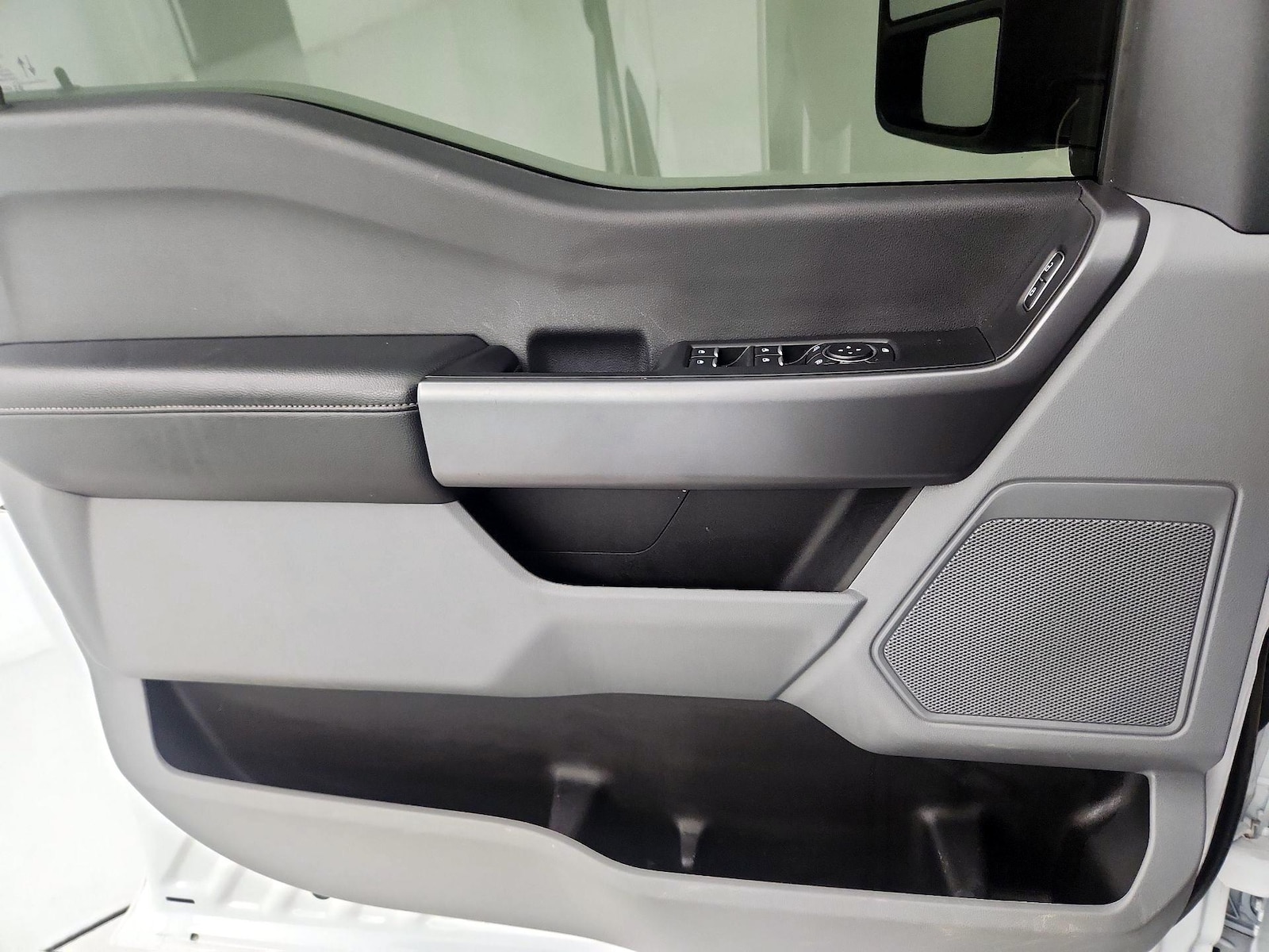 2025 Ford F-250 Super Duty XLT - Photo 13