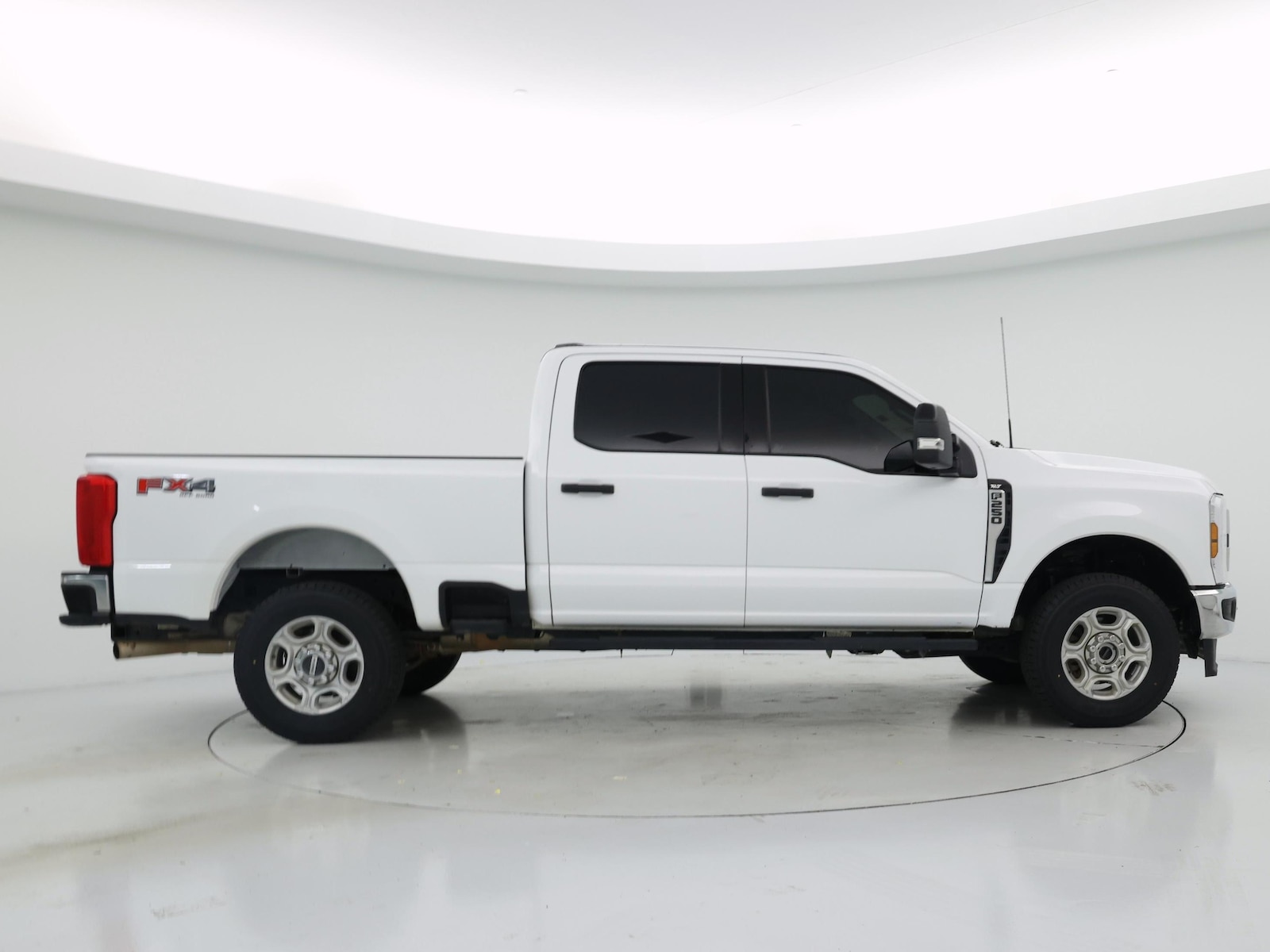 2025 Ford F-250 Super Duty XLT - Photo 8