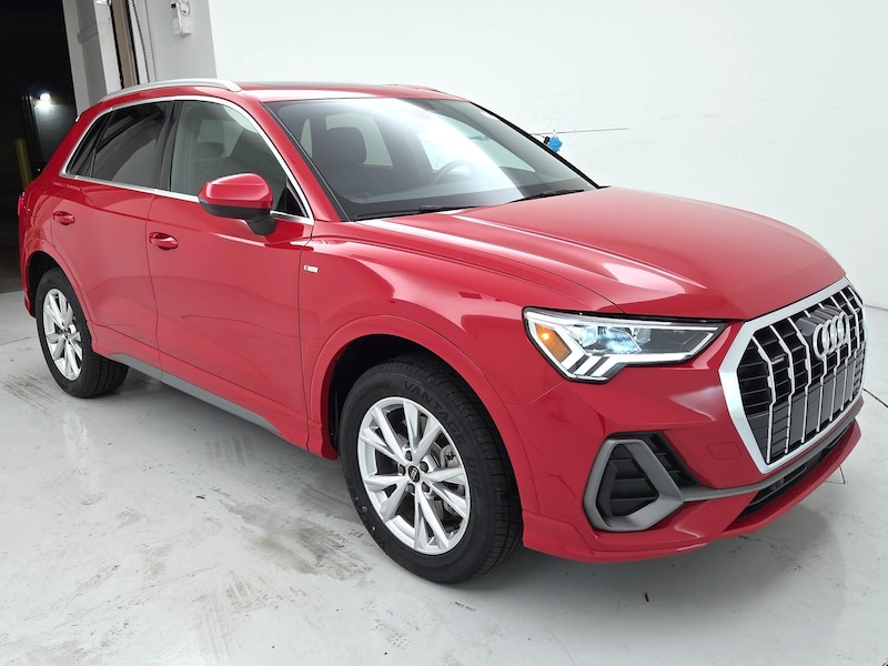 2025 Audi Q3 S-Line Premium