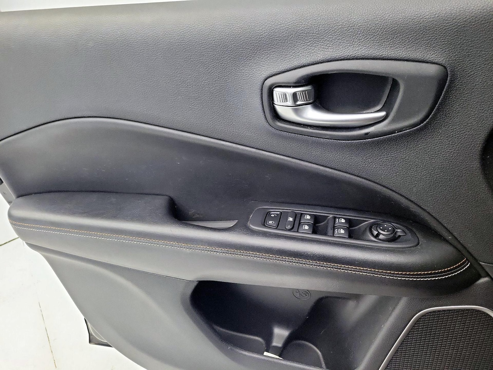 2021 Jeep Compass Latitude - Photo 13