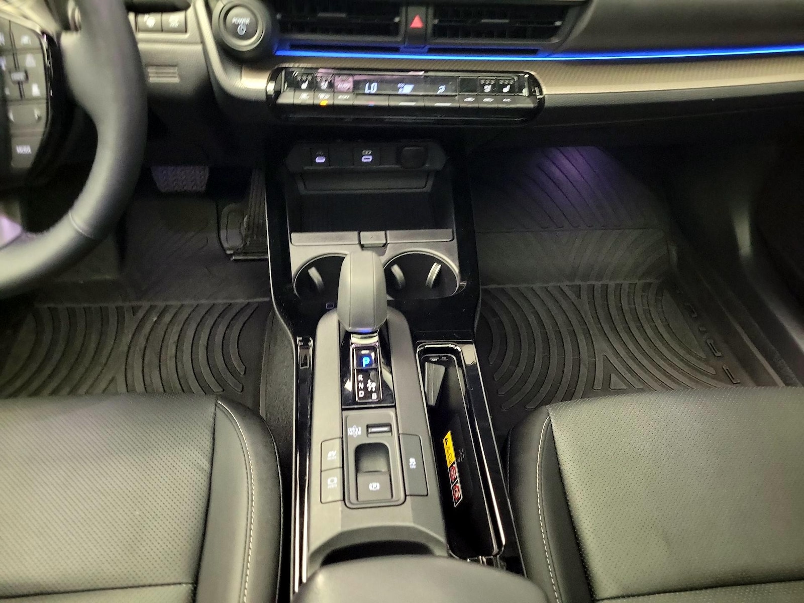 2024 Toyota Prius Limited - Photo 18