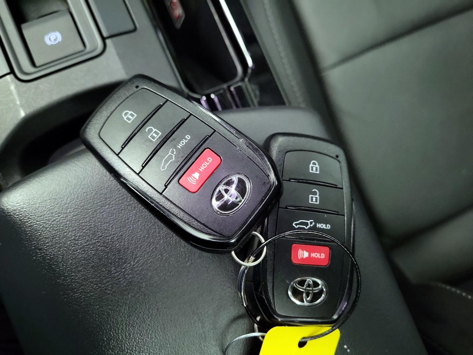 2024 Toyota Prius Limited - Photo 24