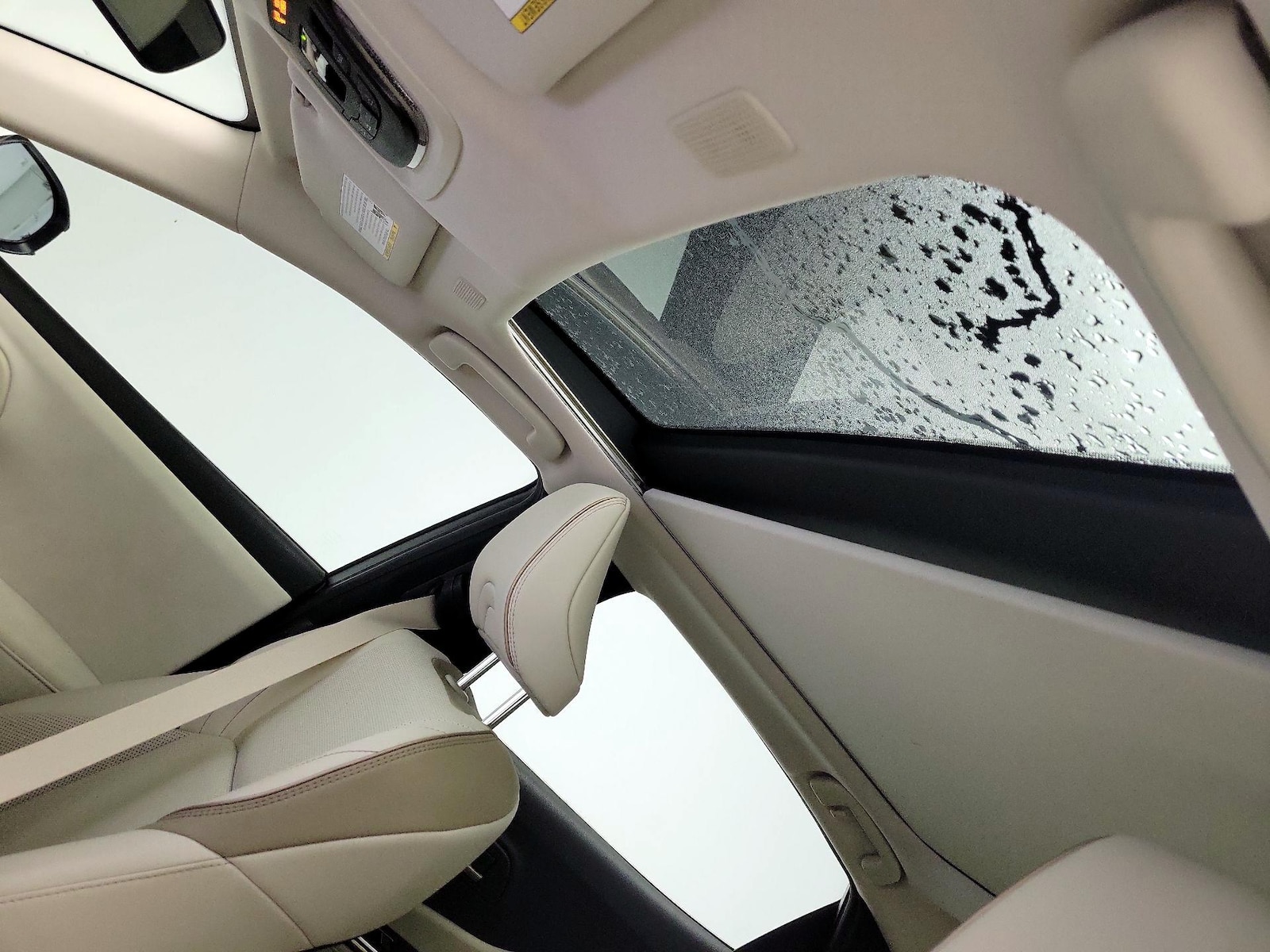 2024 Toyota Crown Limited - Photo 20