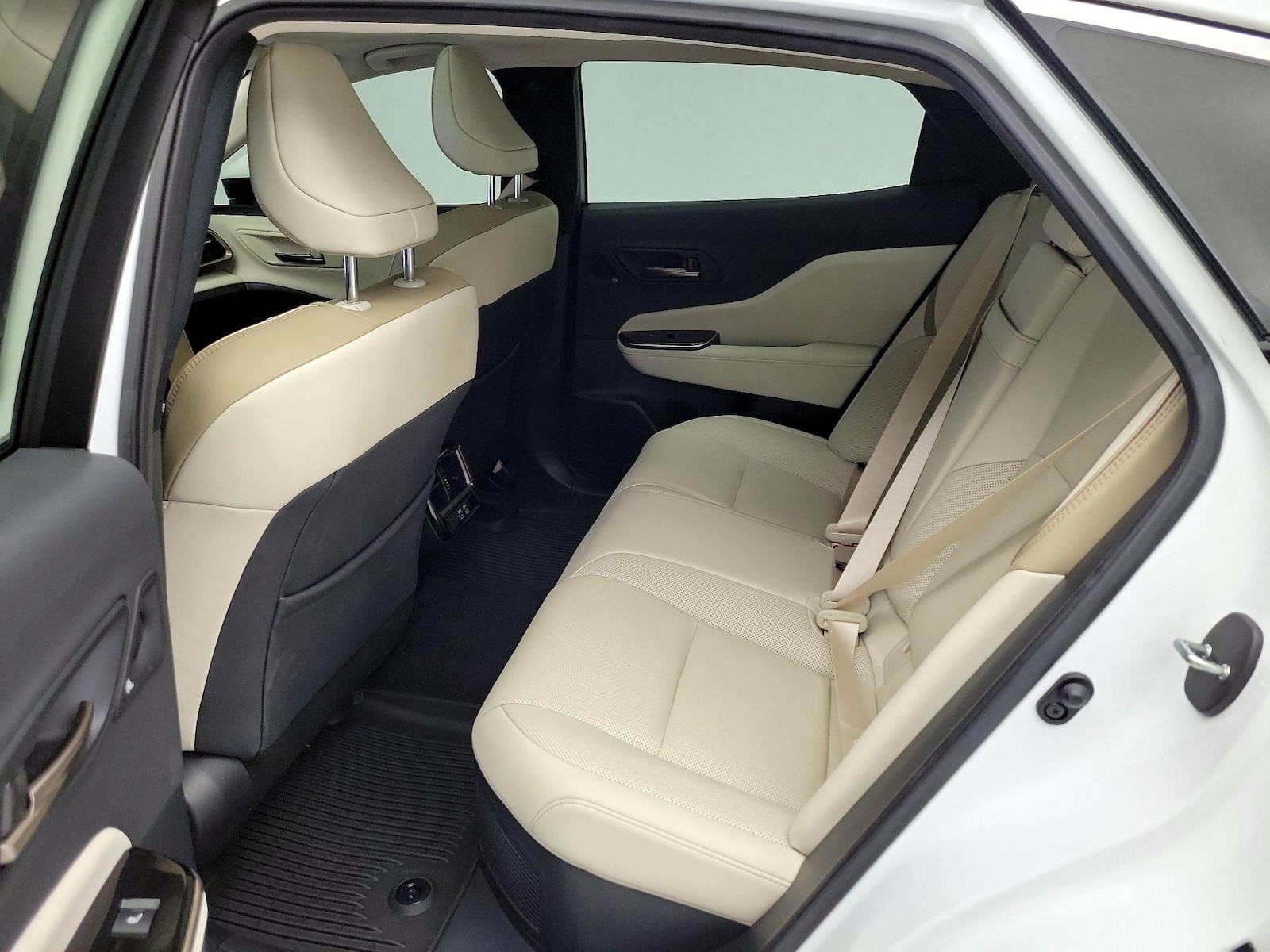 2024 Toyota Crown Limited - Photo 21
