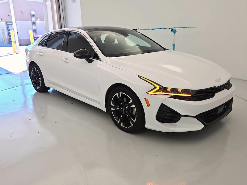 2022 Kia K5 GT-Line