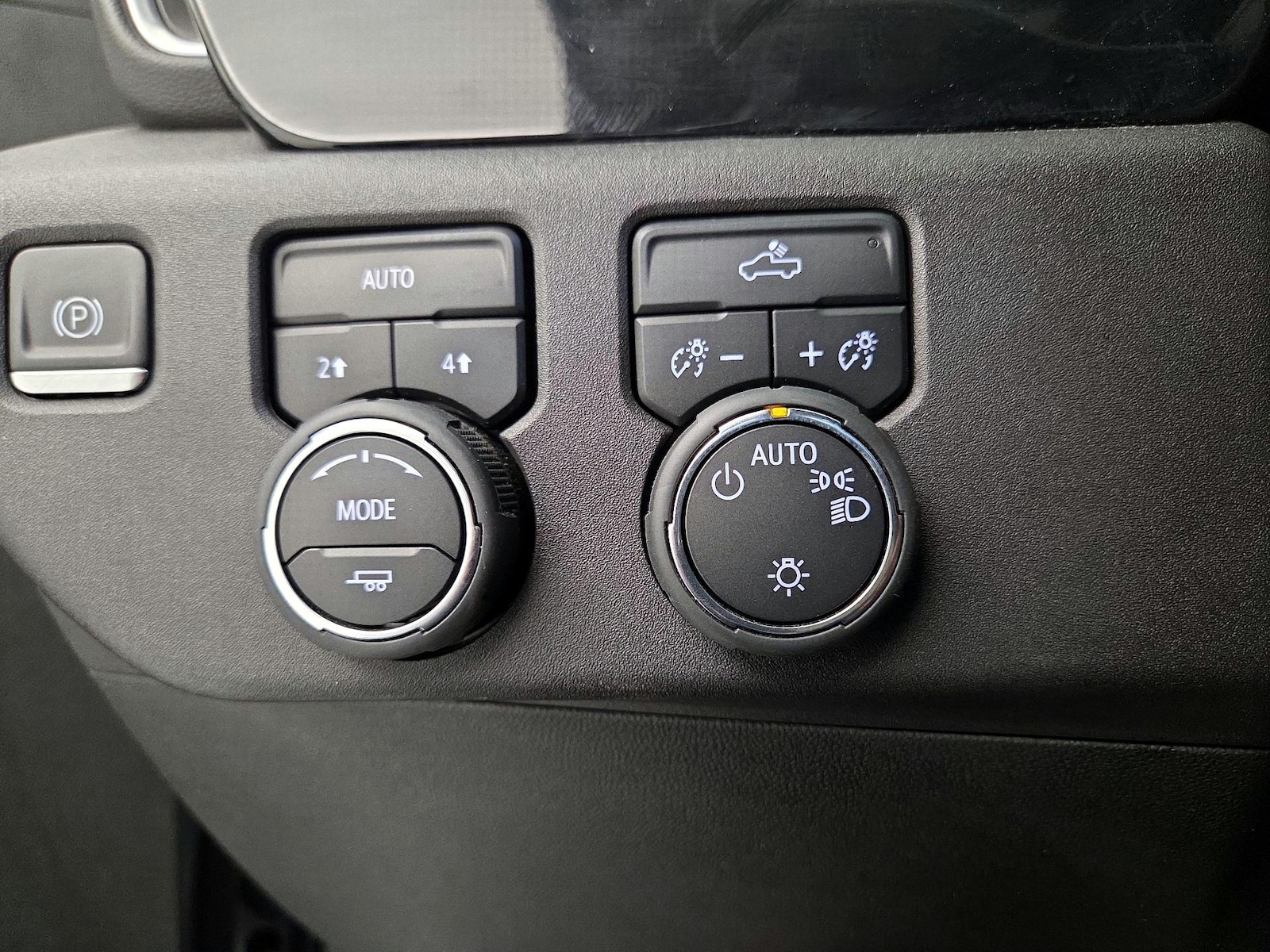 2024 Chevrolet Silverado 1500 LT - Photo 14