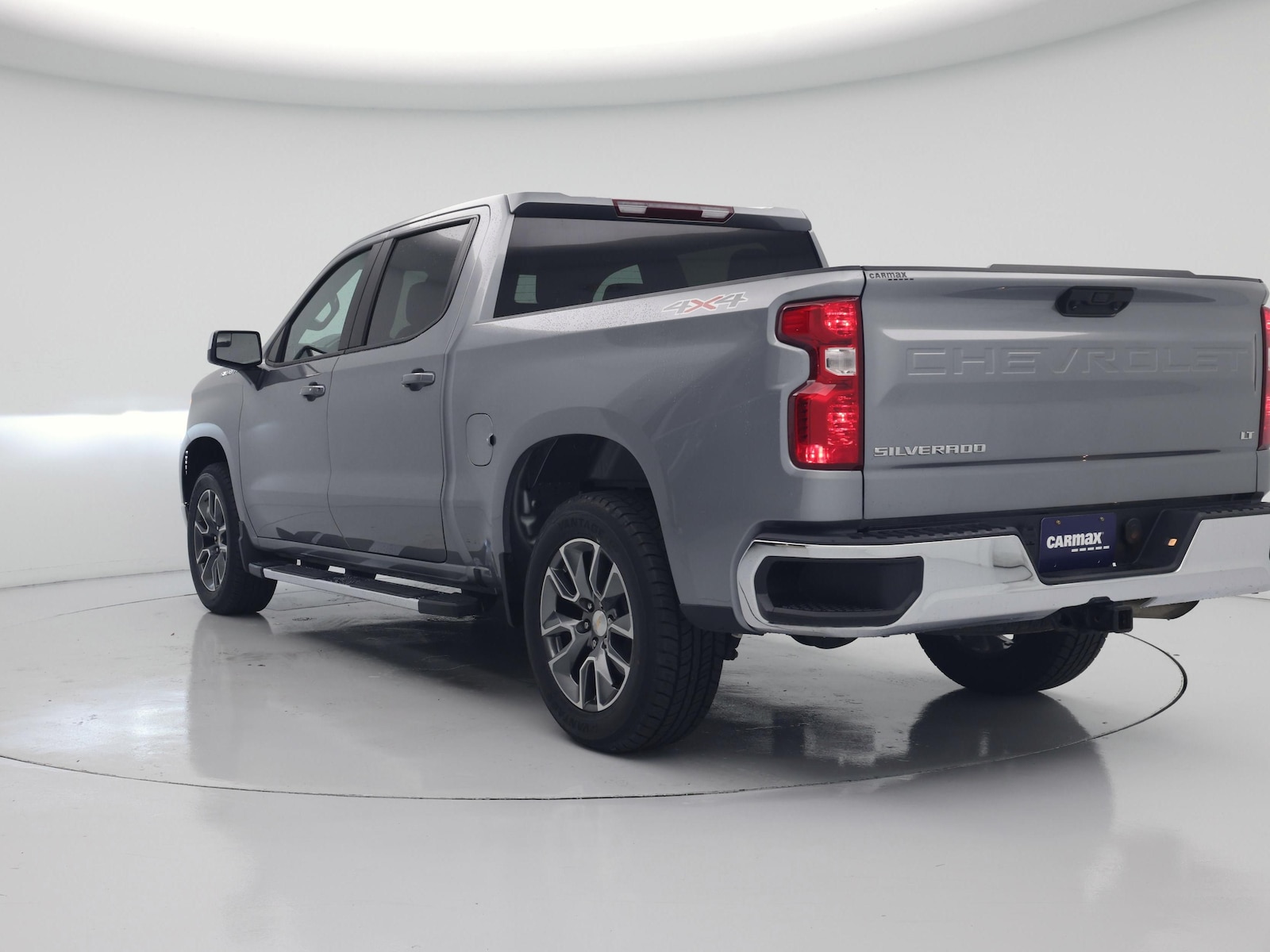 2024 Chevrolet Silverado 1500 LT - Photo 3