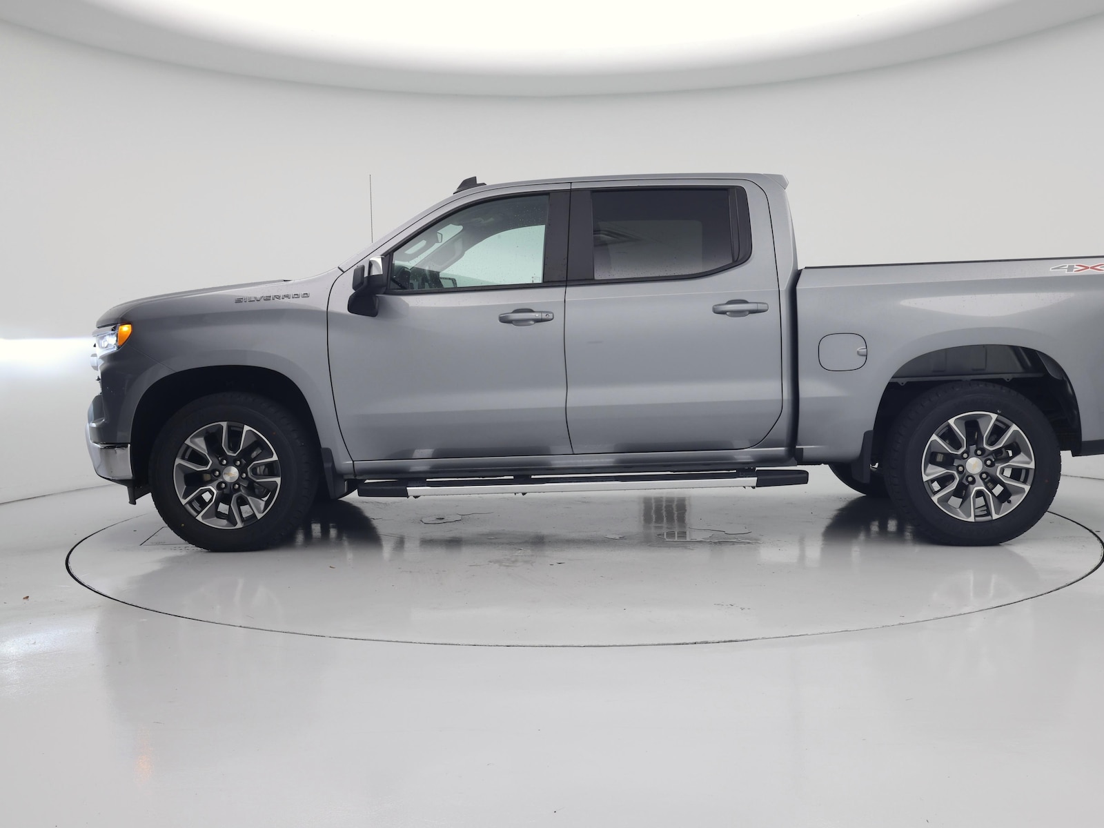 2024 Chevrolet Silverado 1500 LT - Photo 4
