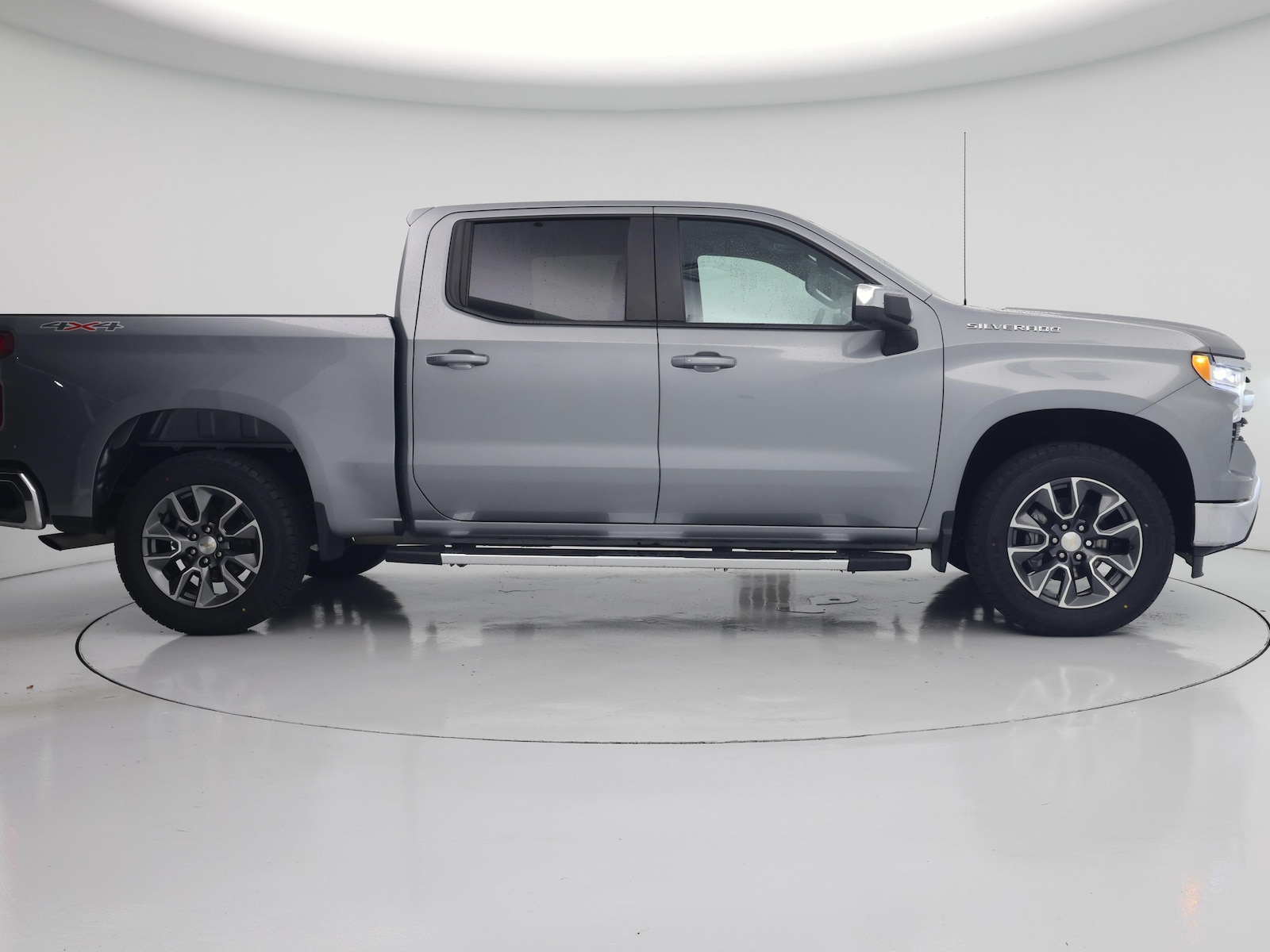 2024 Chevrolet Silverado 1500 LT - Photo 8