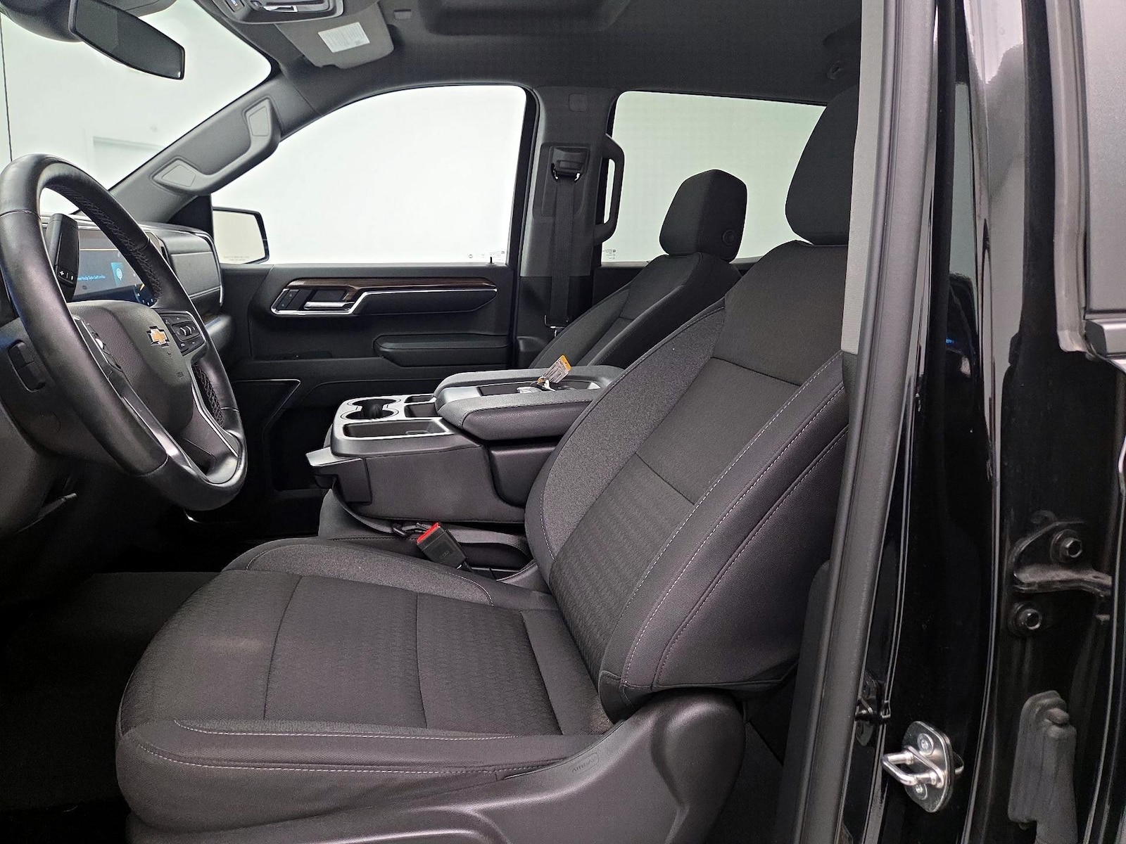 2023 Chevrolet Silverado 1500 LT - Photo 12