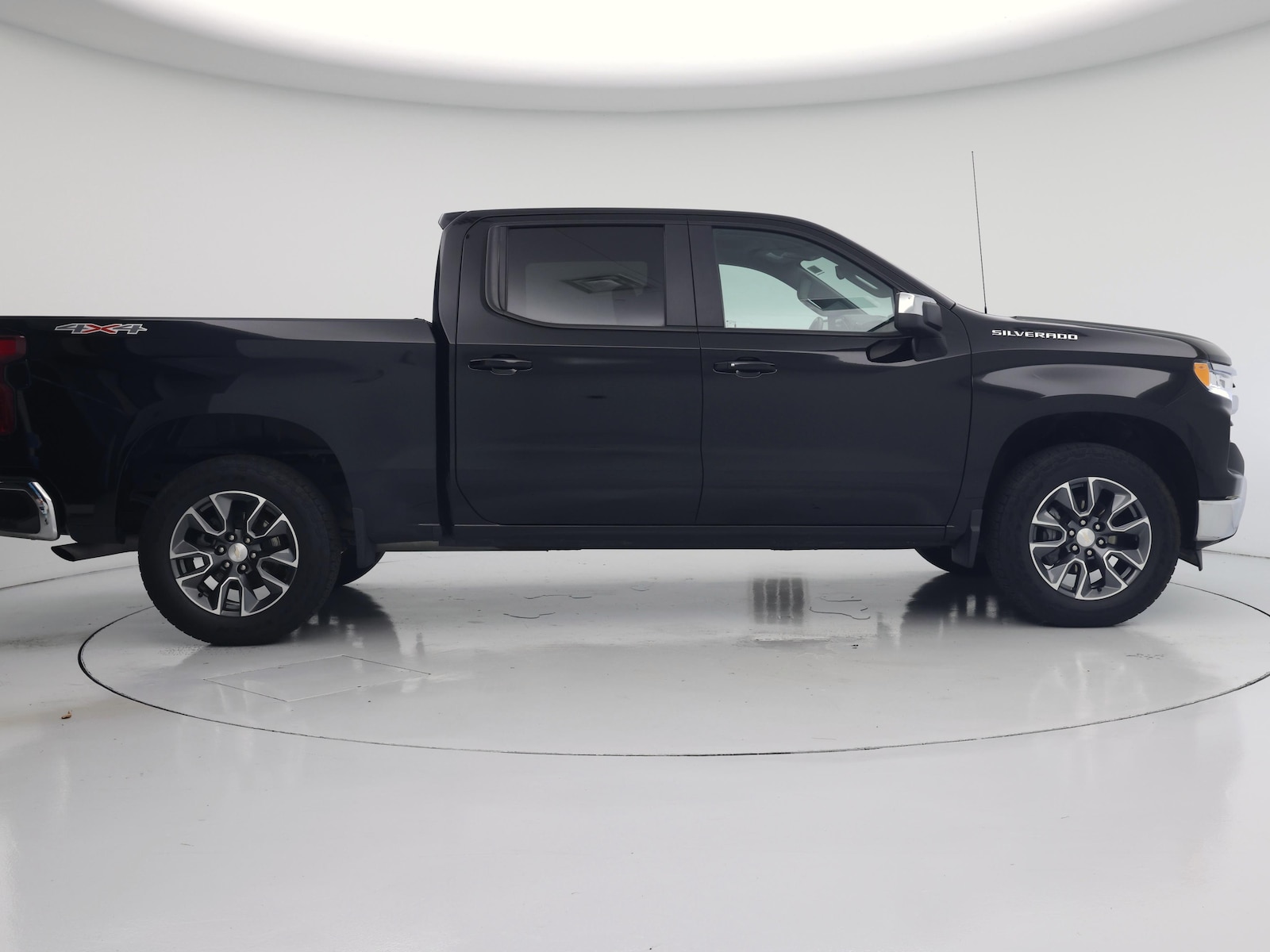 2023 Chevrolet Silverado 1500 LT - Photo 8