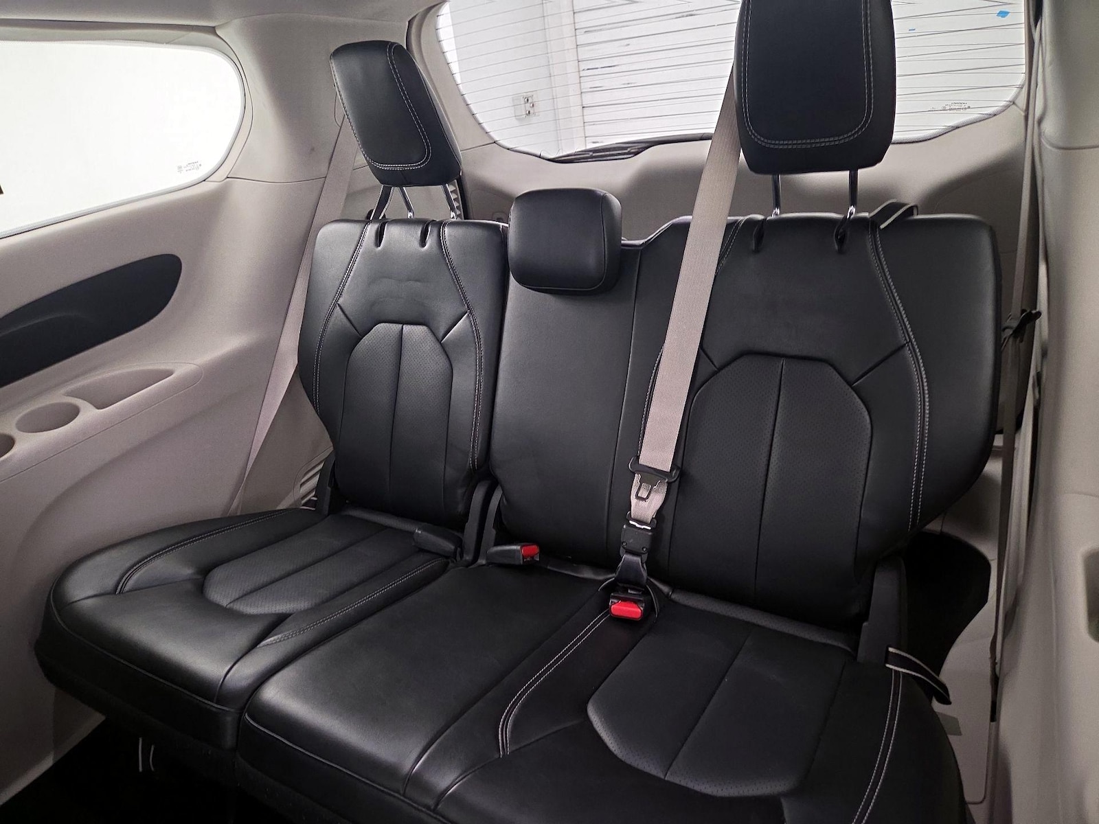 2024 Chrysler Pacifica Touring L - Photo 21