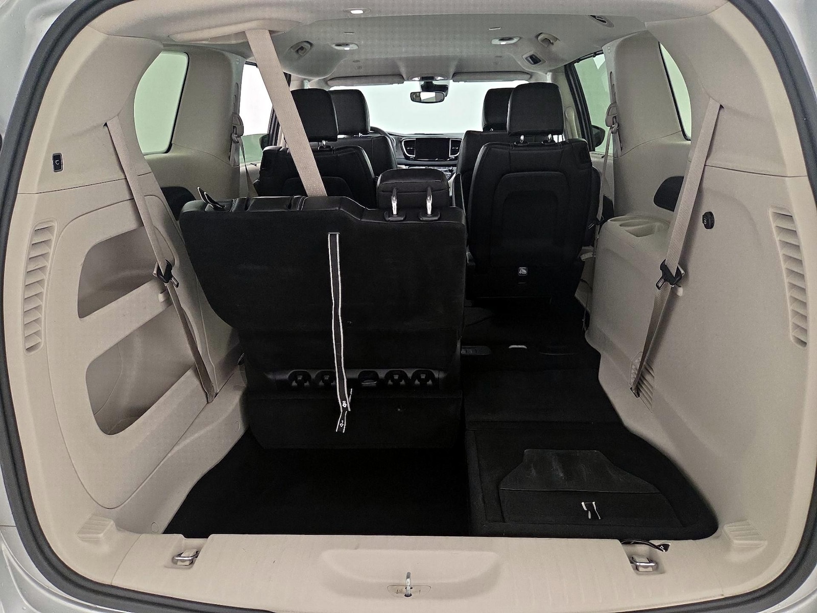2024 Chrysler Pacifica Touring L - Photo 23