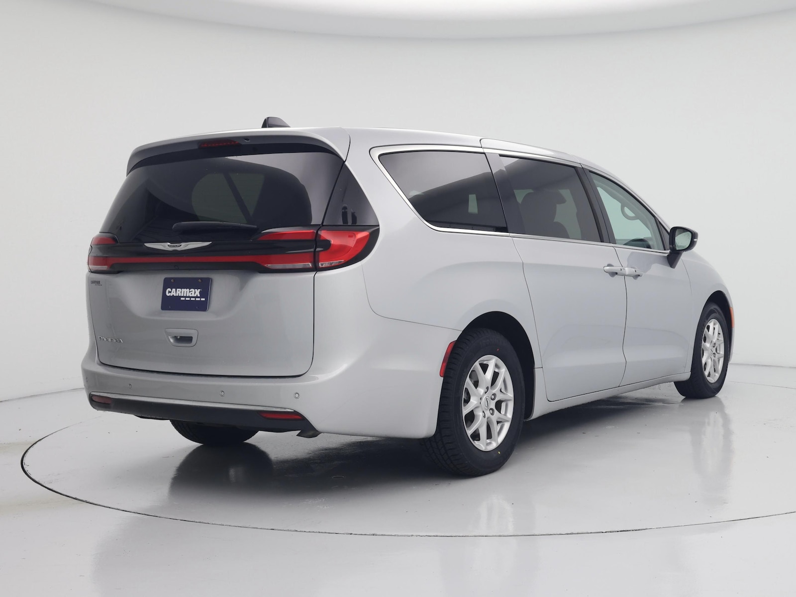 2024 Chrysler Pacifica Touring L - Photo 9
